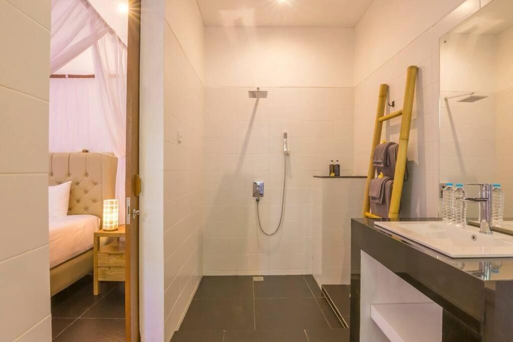 Villa Hidden Pearl, With Private Cook And Pool Karangasem Esterno foto